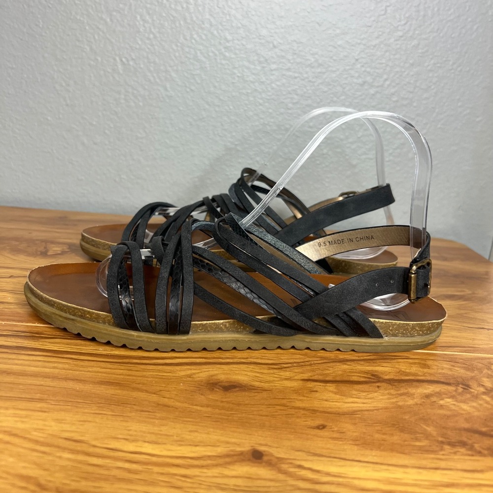 Blowfish 4 Earth Sandals Women 9.5 Black Strappy Multi-Strap Flat Buckle Ankle